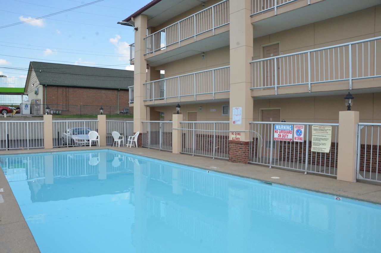 Days Inn By Wyndham Airport Nashville East Exterior photo